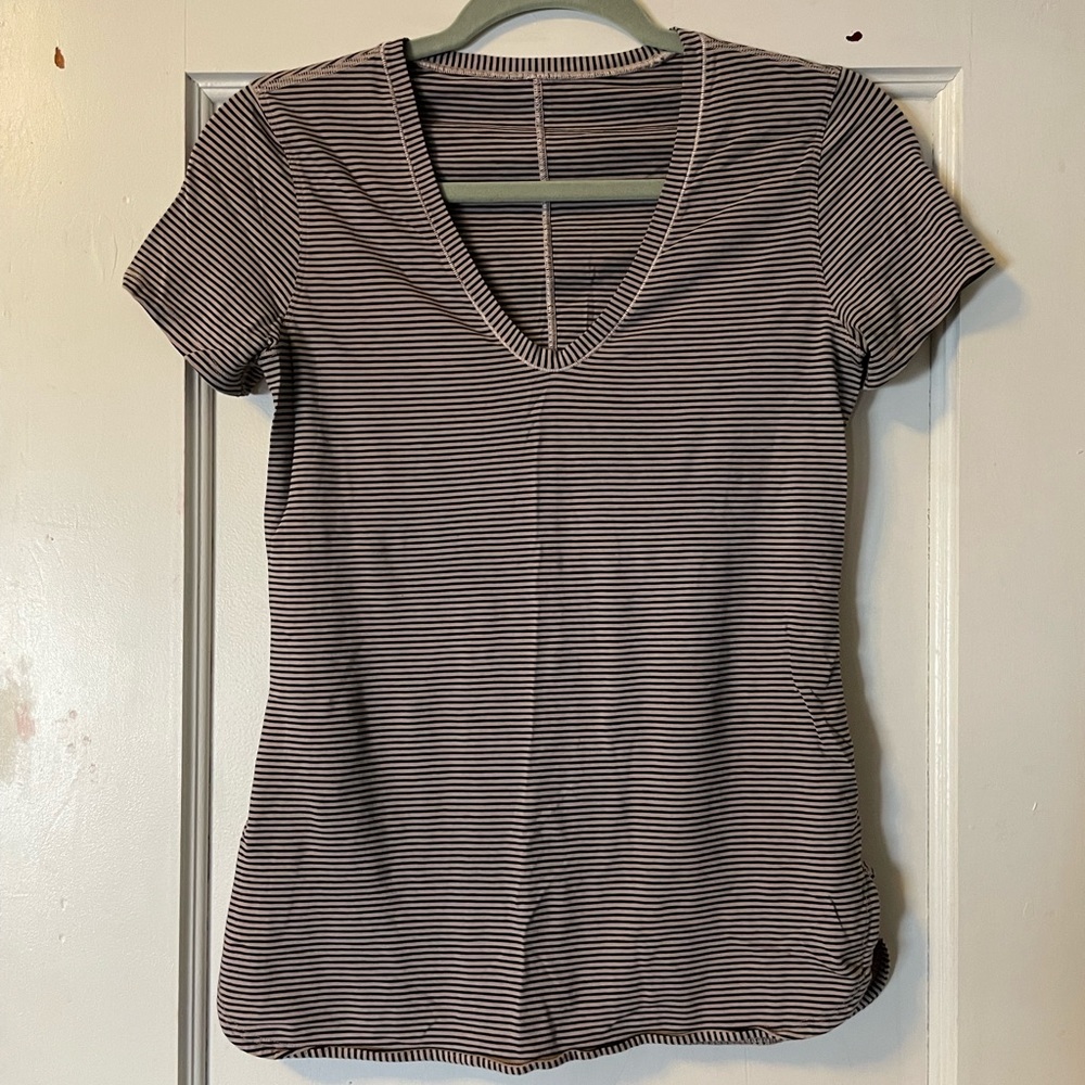 Lululemon Love tee scoop neck
